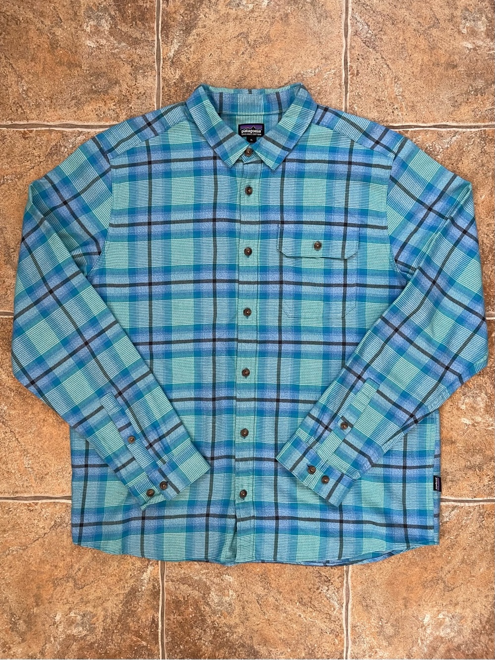 Men's Long-Sleeved Lightweight Fjord Flannel Shirt